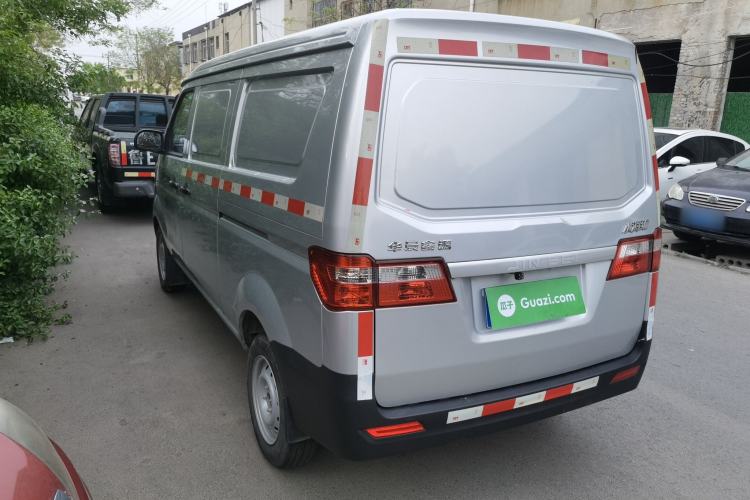 Used Jinbei Hiace X30 2020 1.5L Van Super-Enjoyment Model China VI Standard SWC15M
