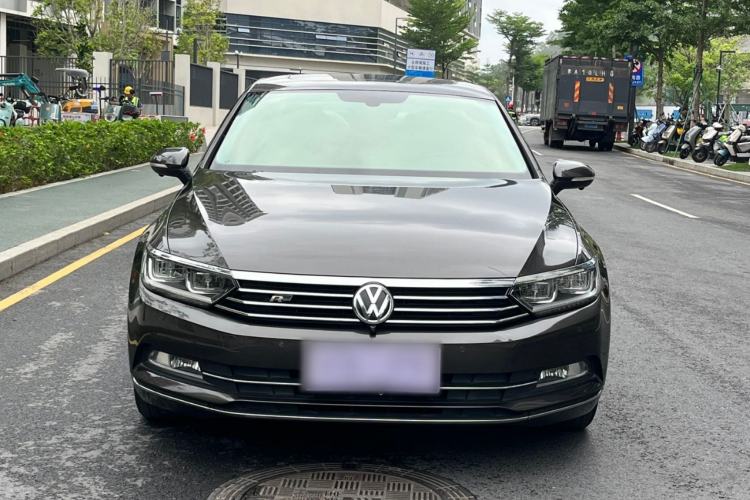 Used Volkswagen Magotan 2017 380TSI DSG Luxury Model Exterior 1