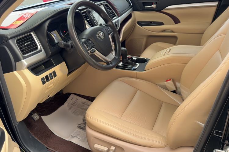 Used Toyota Highlander 2015 2.0T Two-Wheel Drive Elite Edition 5 Seats Interior 1