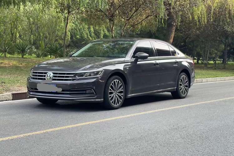 Used Volkswagen Phideon 2019 380TSI Two-Wheel Drive Business Edition China VI Standard