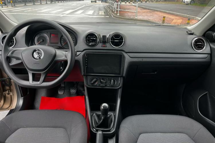 Used Volkswagen Jetta 2017 1.5L Manual Fashion Edition
