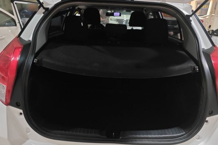 Used Toyota YARiS L Zhi Xuan 2014 1.3E Manual Charm Edition Trunk