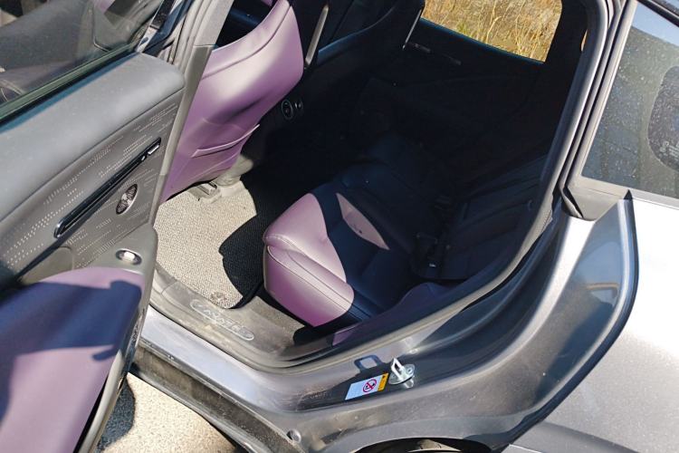 Used Avatr 07 2024 Pro Extended-Range Edition Left Rear Seat