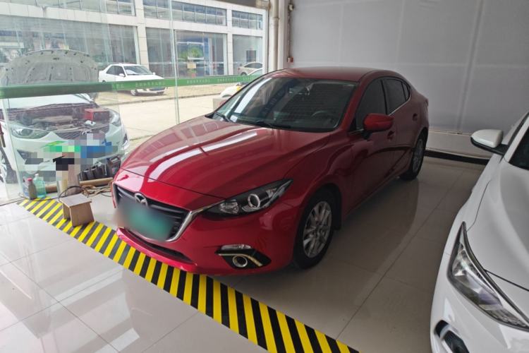 Used Mazda 3 Axela 2016 Sedan 1.5L Automatic Comfort Model