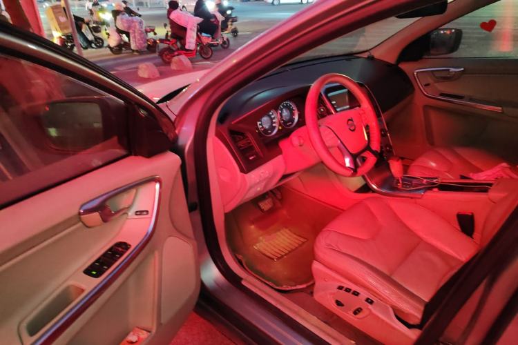 Used Volvo XC60 2012 T6 AWD Comfort Edition