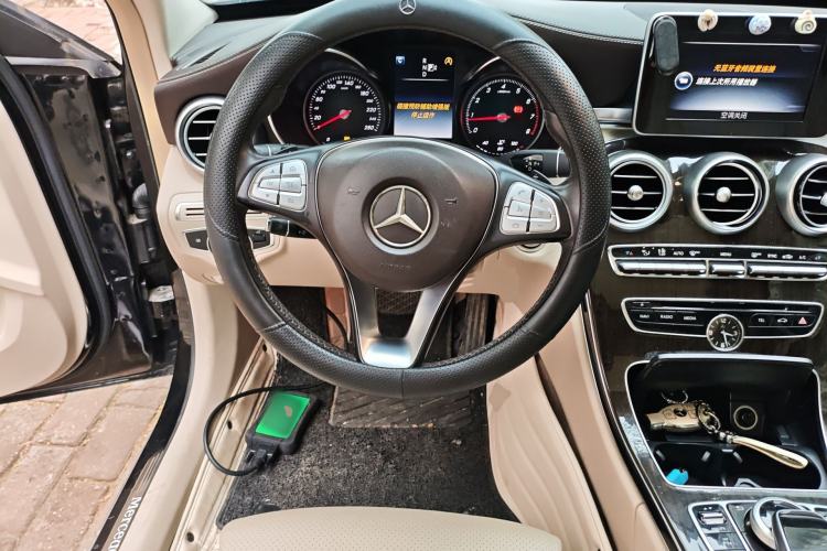 Used Mercedes-Benz C-Class 2015 C 200 L Sport Edition Steering Wheel