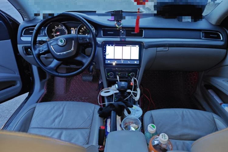 Used Skoda Superb 2012 1.8TSI Automatic Prestige Edition Center Console