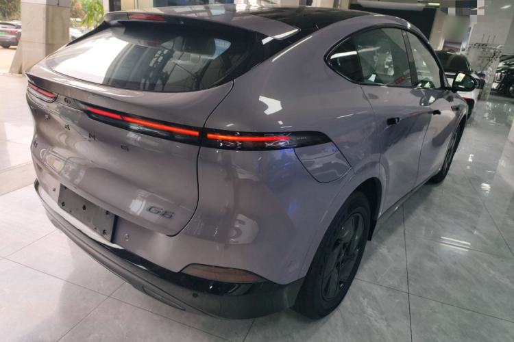 Used XPeng G6 2025 625 Long-Range Max Flagship Edition Rear Right 45 Deg