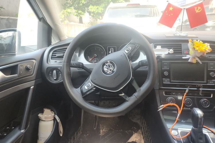Used Volkswagen Golf 2018 230TSI Automatic Luxury Version Steering Wheel