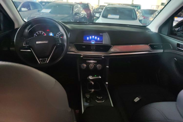 Used Haval H6 2018 Red-Label Sport Edition 1.5T Automatic Two-Wheel Drive Elite Model Center Console