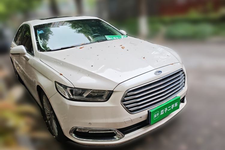 Used Ford Taurus 2017 EcoBoost 245 Flagship Model Front Right 45 Deg