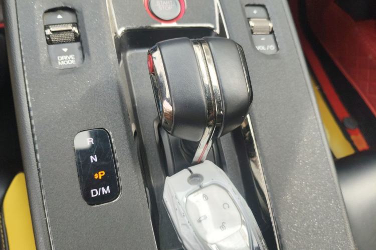 Used GAC Trumpchi EMPOW 2021 270T DCT J15 Version Gear Lever