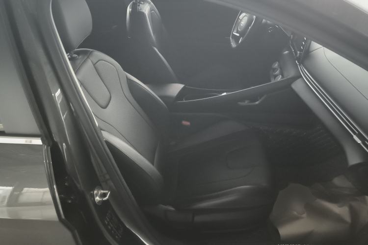 Used Hyundai Elantra 2023 1.5L CVT GLX Elite Edition
