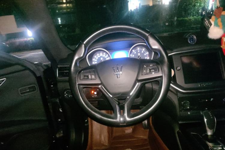 Used Maserati Ghibli 2014 3.0T Standard Edition Steering Wheel