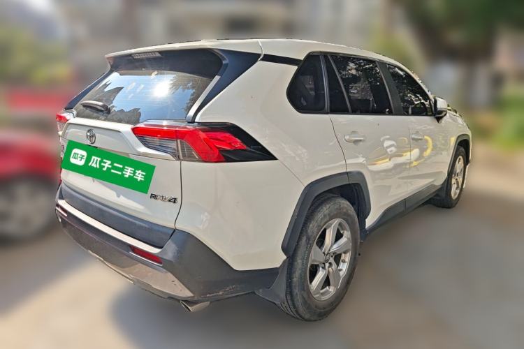 Used Toyota RAV4 2020 2.0L CVT Two-Wheel Drive Fashion Edition Rear Right 45 Deg