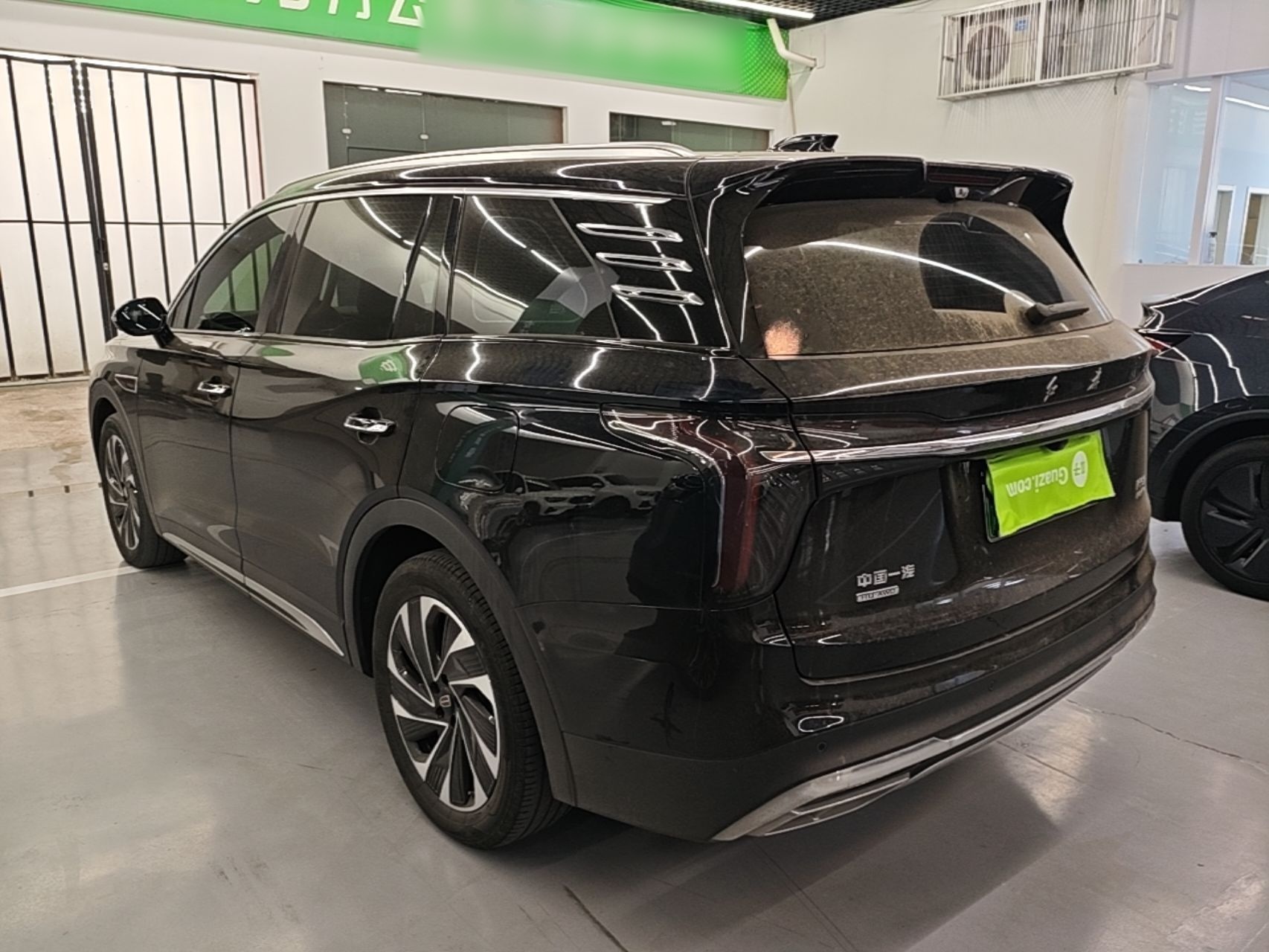 Hongqi HS7 PHEV 2024 2.0T PHEV Four-Wheel Drive Flagship Edition 6 Seats — снимка 4