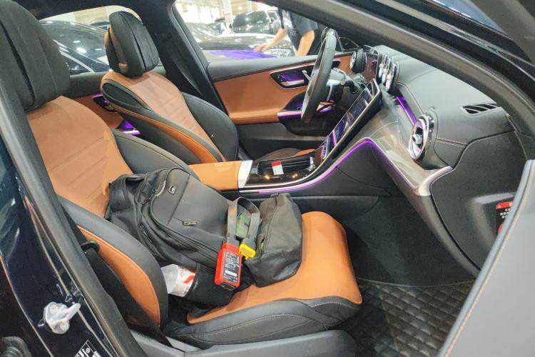 Used Mercedes-Benz C-Class 2023 Restyled C 260 L Night Edition Sports Version Right Front Seat