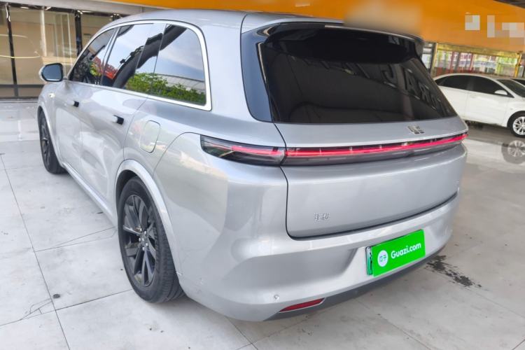 Used Li Auto L8 2023 Pro Model
