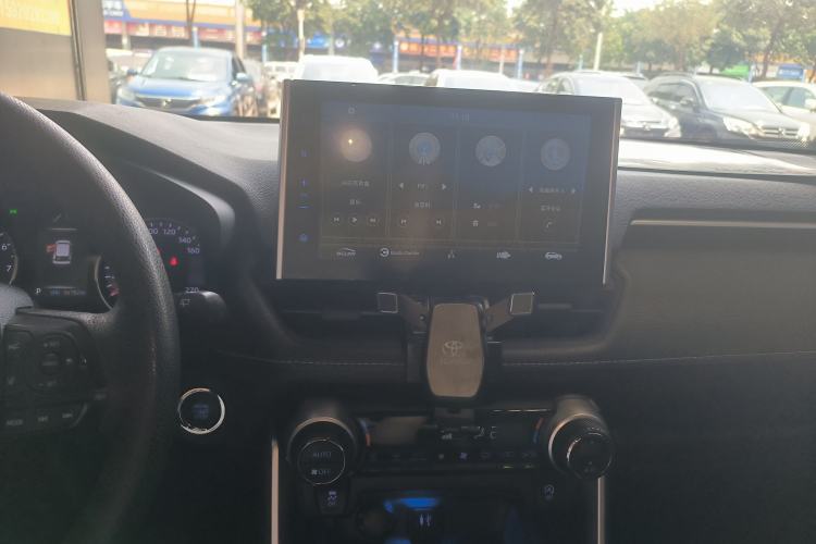 Used Toyota Wildlander 2020 2.0L CVT Two-Wheel Drive Luxury Edition
