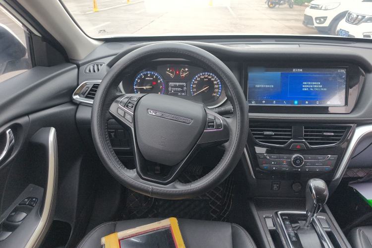 Used Venucia T90 2017 2.0L CVT Smart Edition
