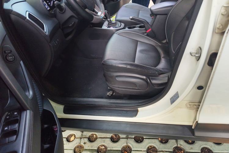 Used Hyundai ix25 2015 1.6L Automatic Two-Wheel Drive Smart GLS Trim
