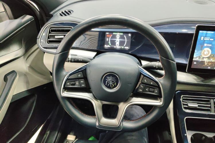 Used BYD Qin PLUS 2021 EV 400KM Luxury Model
