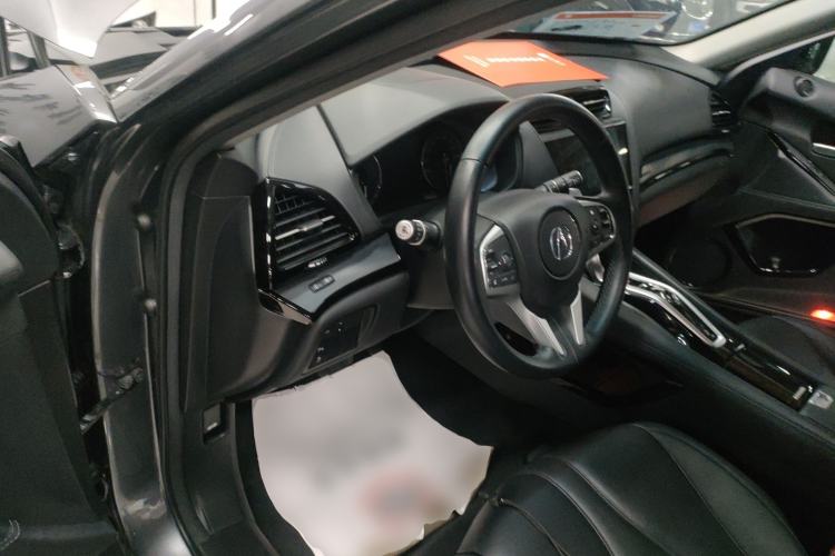 Used Acura CDX 2019 1.5T Two-Wheel Drive Deluxe Edition