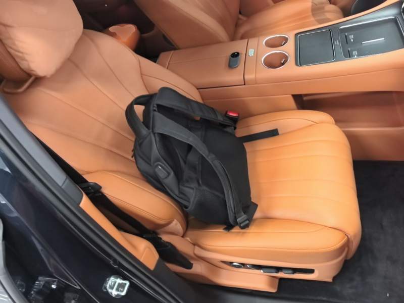 Used Hima AITO M8 2025 Extended-Range Ultra Version 53.4 kWh 6-Seater Edition — 24