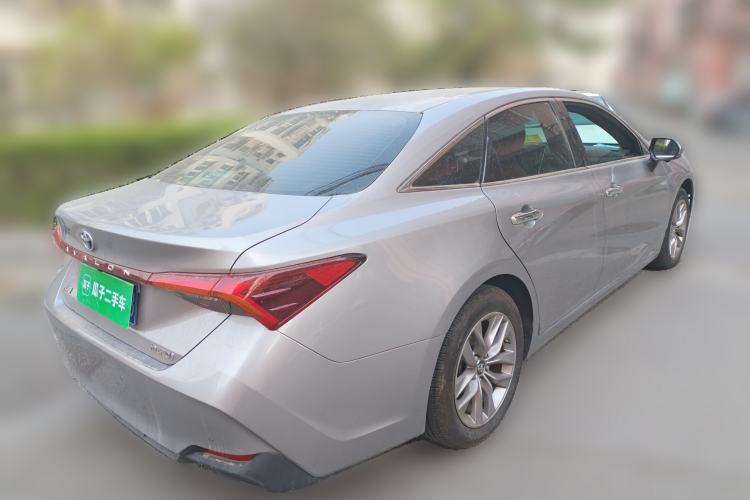 Used Toyota Avalon 2019 Dual-Engine 2.5L Luxury Edition China VI Standard