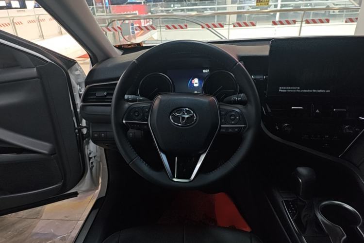 Used Toyota Camry 2023 2.0G Luxury Edition