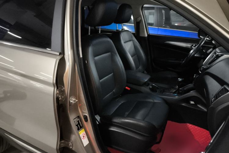 Used CHANGAN CS75 2016 1.8T Automatic Elite Model China V Standard Right Front Seat