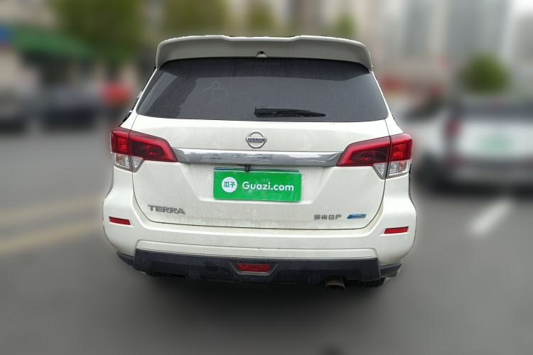 Used Nissan Terra 2018 2.5L Manual Two-Wheel Drive Elite Edition
