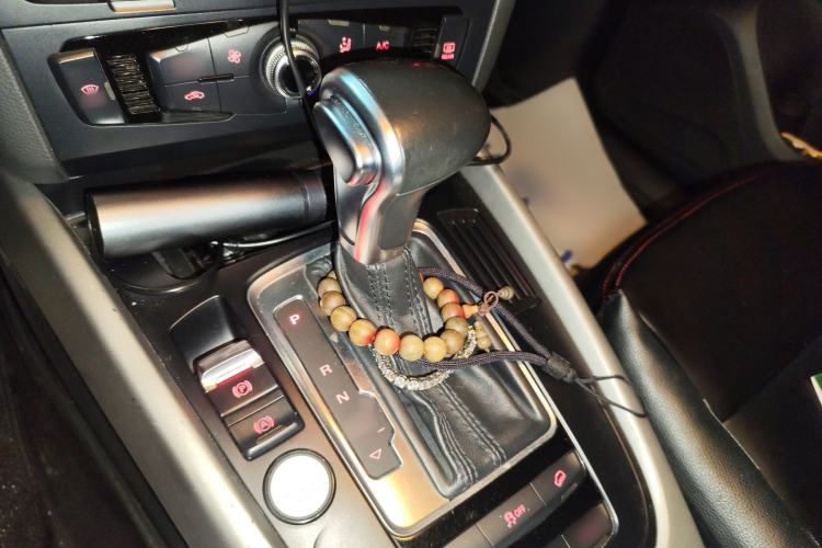 Used Audi Q5 2015 40 TFSI Trendy Edition Gear Lever