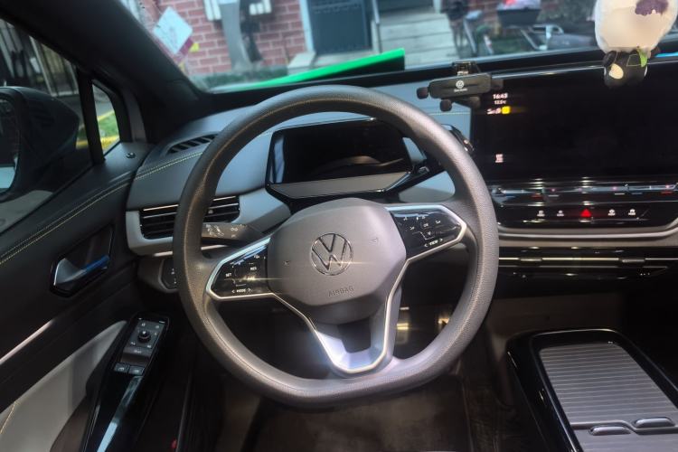 Used Volkswagen ID.4 X 2021 Pure Edition Steering Wheel