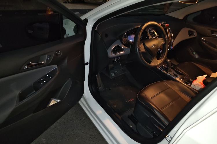 Used Chevrolet Cruze 2018 Redline 320 Automatic Pioneer Edition