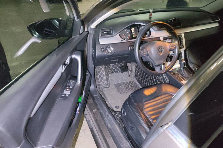 Used Volkswagen Magotan 2013 1.8TSI Premier Model
