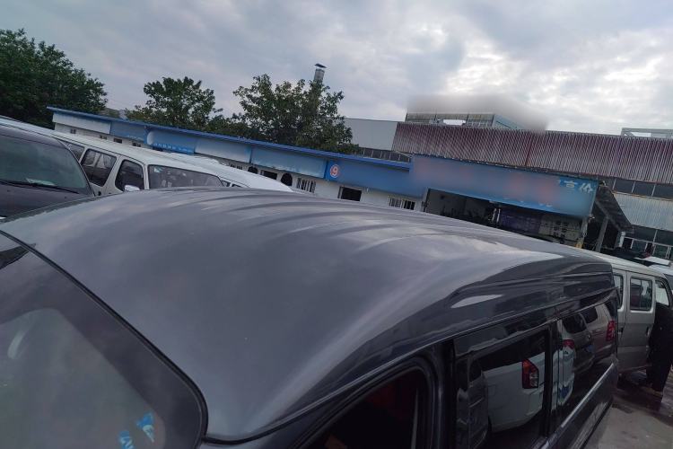 Used Jinbei Gold Hiace 2021 1.5L Passenger Van Travel Lion 6-Seater