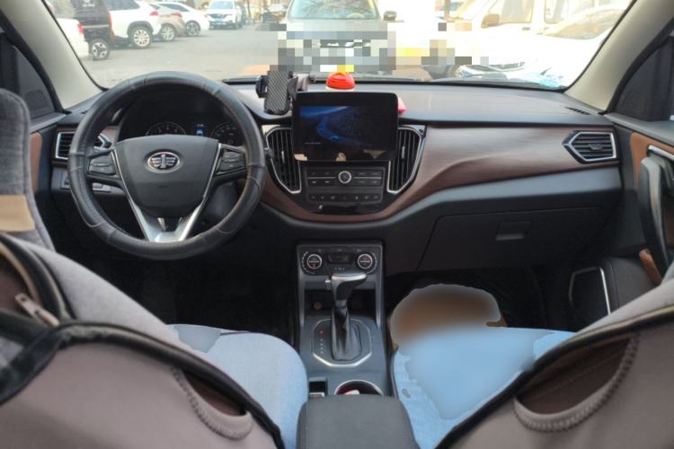 Used FAW Senya R7 2017 1.6L Automatic Smart Version
