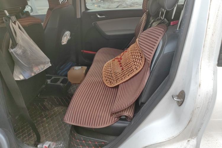 Used Skoda Yeti 2017 1.6L Manual Front-Wheel-Drive Version
