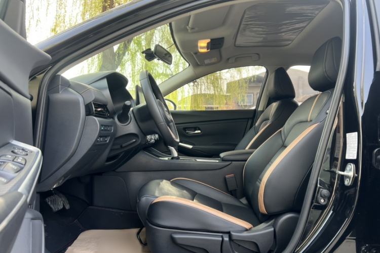 Used Nissan Sylphy 2023 1.6L CVT Black Gold Edition Left Front Seat