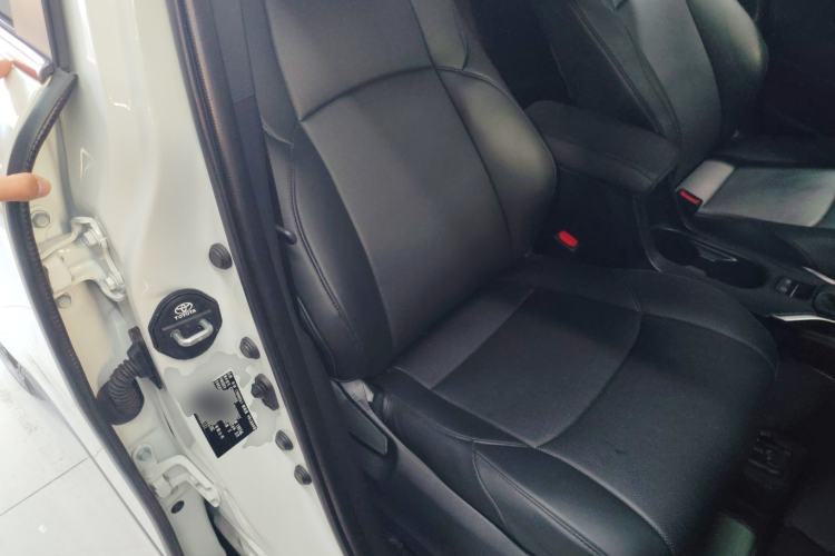 Used Toyota FRONTLANDER 2023 2.0L CVT Elite Edition Right Front Seat