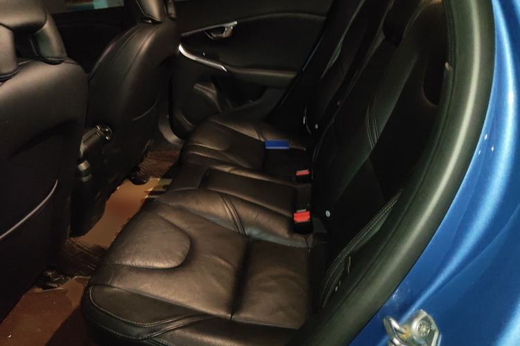 Used Volvo V40 2016 T3 Zhiyi Edition Left Rear Seat