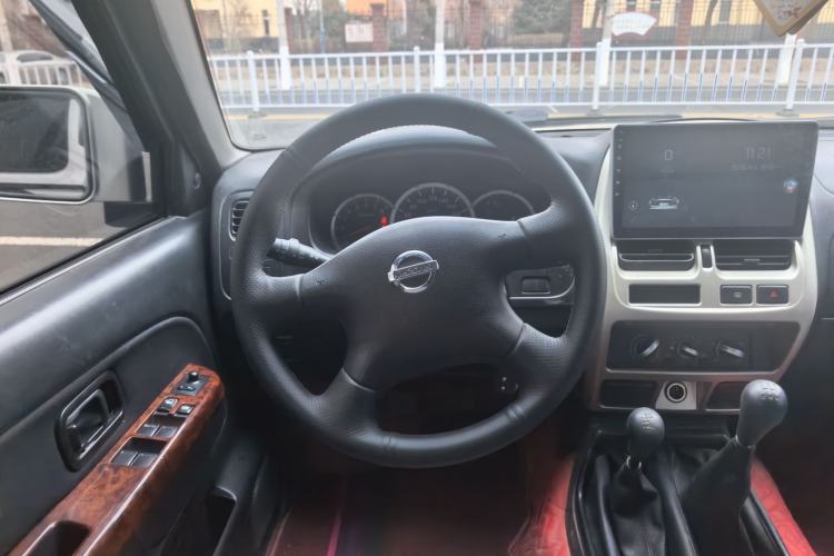 Used Nissan Paladin 2008 2.4L 4x4 Standard Edition Steering Wheel
