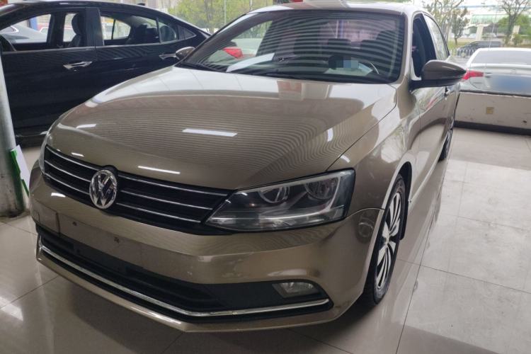 Used Volkswagen Sagitar 2017 230TSI Automatic Comfort Version