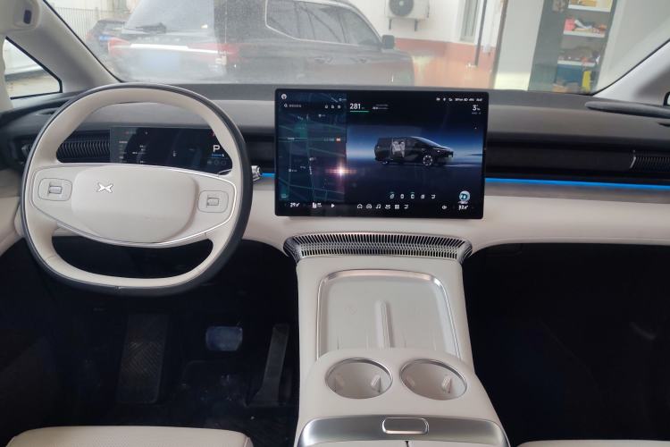 Used XPeng X9 2024 702 Ultra-Long Range Max
