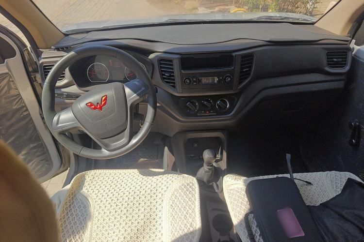 Used Wuling Hongguang V 2022 1.5L Jingqu Version Hydraulic Power Steering LAR
