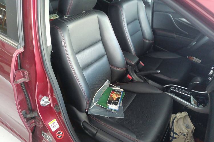 Used Honda Crider 2013 1.8L automatic luxury edition
