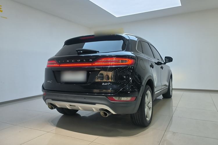 Used Lincoln MKC 2017 2.0T Two-Wheel Drive Deluxe Edition