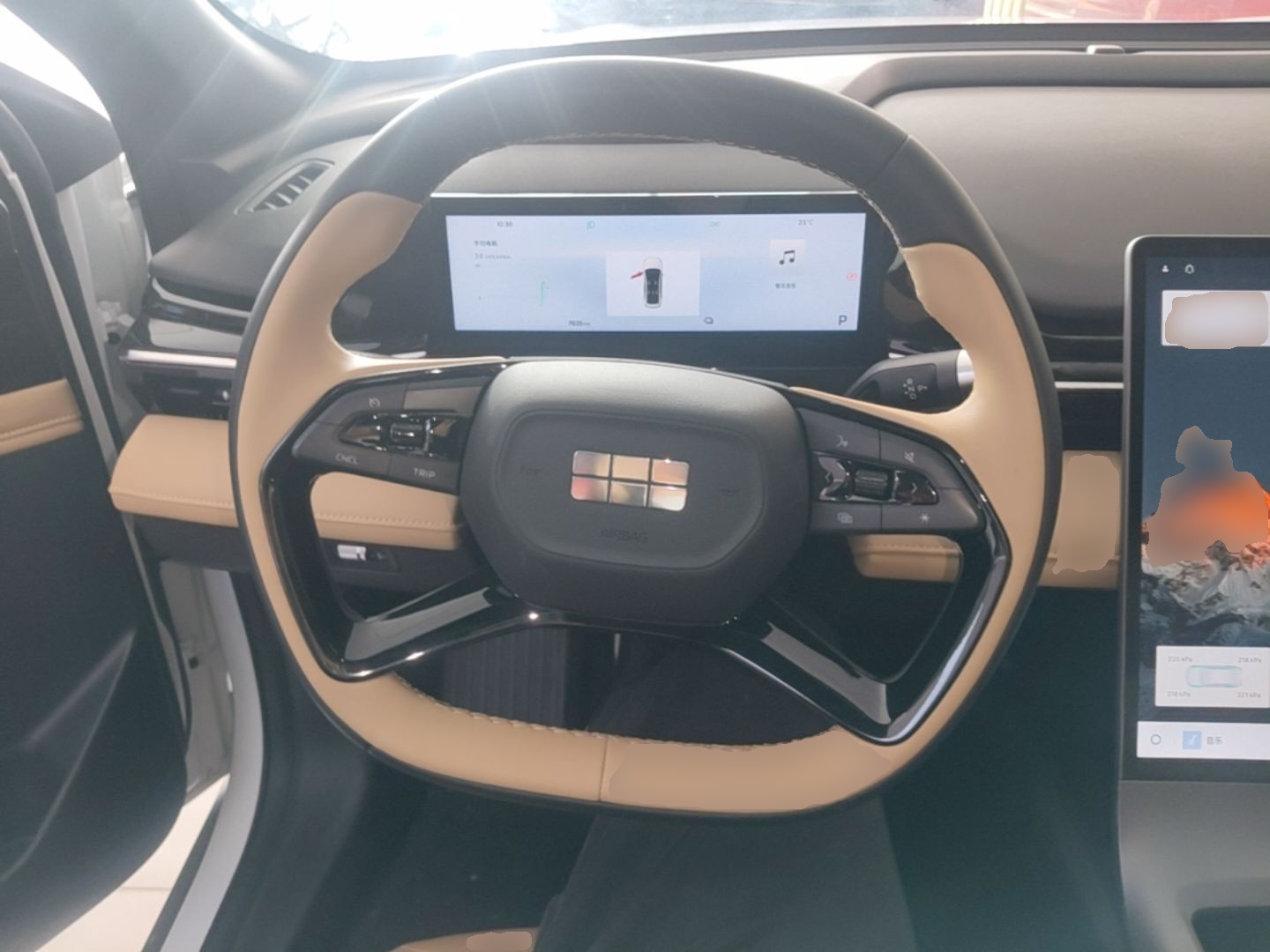 Geely Galaxy L6 2023 60km PLUS — снимка 13
