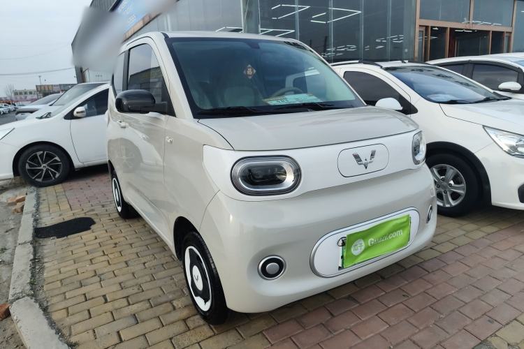 Used Wuling Hongguang MINIEV 2024 3rd Generation 215km Youth Edition Front Right 45 Deg